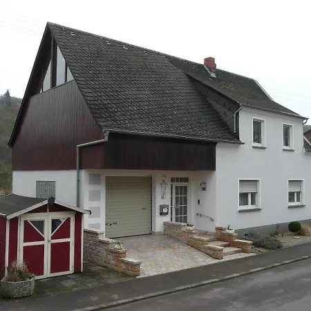 Bei Anne Apartment Saarburg
